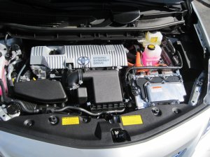 Toyota Prius Performance Air Intake - K&N Engineering - High-Flow Drop-In - `10-`15